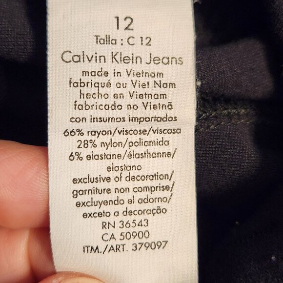 Calvin Klein Size 12 Black slim leg pant - Picture 11 of 14